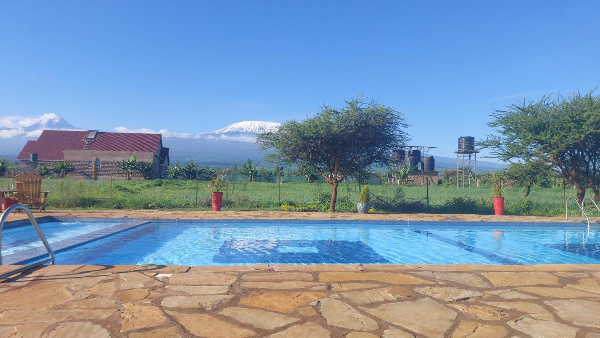 Kilimanjaro View Cabin-Amboseli Oloitokitok Exterior foto